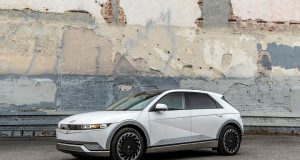 這是Cars.com展示最佳電動車的全新獎項